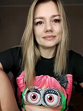 Snapshot of KrissSexi chatting on February 2025 05:01:01 AM KrissSexi online show from February 2025 05:01:01 AM