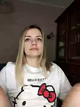 Snapshot of KrissSexi chatting on February 2025 04:43:02 PM KrissSexi online show from February 2025 04:43:02 PM