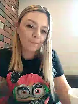 Snapshot of KrissSexi chatting on March 2025 09:51:01 AM KrissSexi online show from March 2025 09:51:01 AM