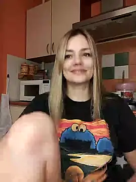 Snapshot of KrissSexi chatting on March 2025 08:00:02 PM KrissSexi online show from March 2025 08:00:02 PM