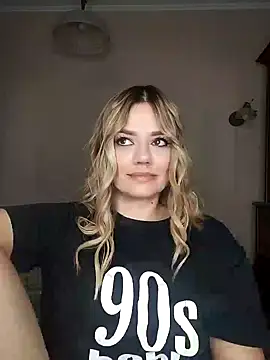 Snapshot of KrissSexi chatting on March 2025 07:59:01 PM KrissSexi online show from March 2025 07:59:01 PM