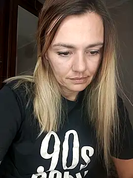 Snapshot of KrissSexi chatting on October 2025 06:50:01 PM KrissSexi online show from October 2025 06:50:01 PM