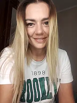 Snapshot of KrissSexi chatting on October 2025 07:51:02 AM KrissSexi online show from October 2025 07:51:02 AM