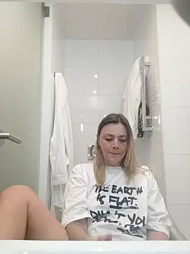 KrissSexi online show from November 2025 06:40:02 PM