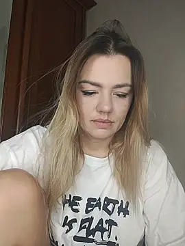 KrissSexi online show from December 2025 04:40:01 AM