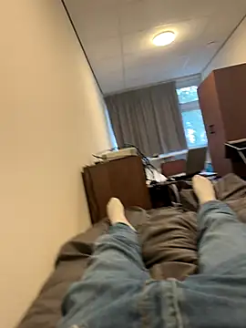 Snapshot of mihaixxx1 chatting on October 2025 12:14:02 PM mihaixxx1 online show from October 2025 12:14:02 PM