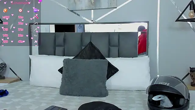 ZiaCalifa online show from January 2025 11:26:02 AM