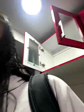 ZiaCalifa online show from November 2025 11:58:01 AM