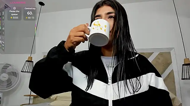 ZiaCalifa online show from April 2026 11:15:01 AM