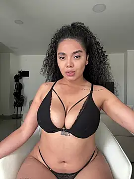 Mariecurl online show from March 2026 07:27:01 PM