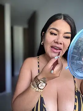 Snapshot of Insane_Issa chatting on November 2025 04:17:01 PM Insane Issa online show from November 2025 04:17:01 PM