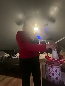 Snapshot of SummerBlueMoon chatting on February 2026 04:16:02 AM SummerBlueMoon online show from February 2026 04:16:02 AM