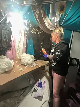 SummerBlueMoon online show from March 2026 03:34:01 AM