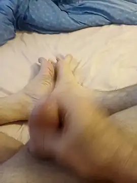 Hardapple01 online show from November 2025 05:57:01 AM