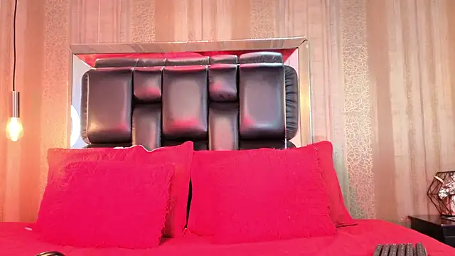 MishaKinki online show from January 2026 07:28:02 PM