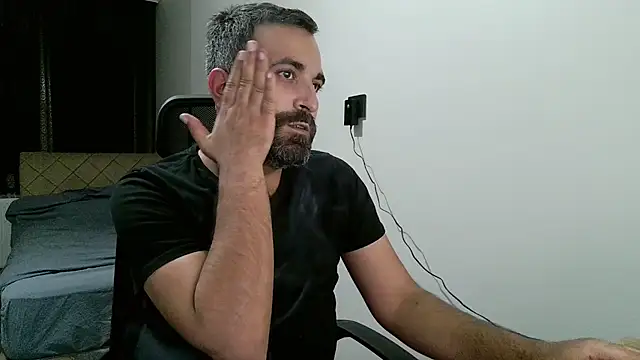 Snapshot of tgltplsr chatting on October 2025 08:15:02 PM tgltplsr online show from October 2025 08:15:02 PM