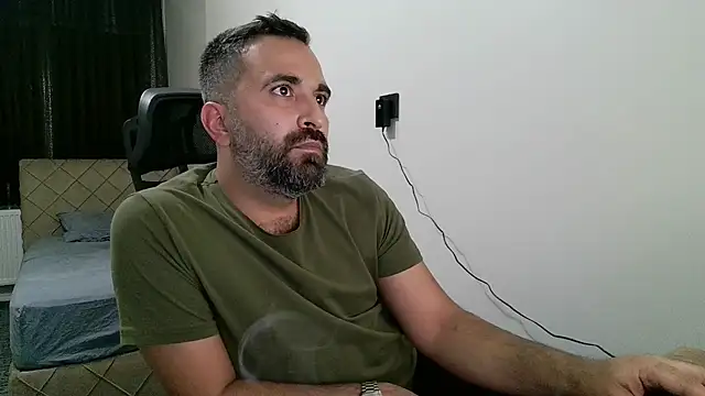 Snapshot of tgltplsr chatting on November 2025 10:43:02 PM tgltplsr online show from November 2025 10:43:02 PM