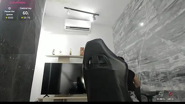 LunaBaker-1 online show from September 2025 07:14:02 PM