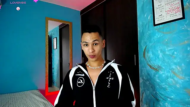 Snapshot of liuscast22 chatting on January 2025 03:41:01 PM liuscast22 online show from January 2025 03:41:01 PM