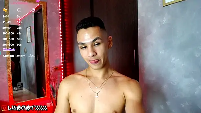 Snapshot of liuscast22 chatting on February 2025 03:47:01 PM liuscast22 online show from February 2025 03:47:01 PM