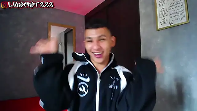 Snapshot of liuscast22 chatting on March 2025 02:52:02 PM liuscast22 online show from March 2025 02:52:02 PM