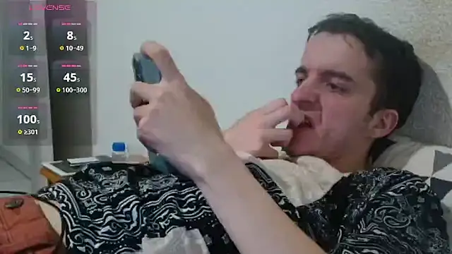 Tombgy07 online show from May 2026 08:25:01 PM