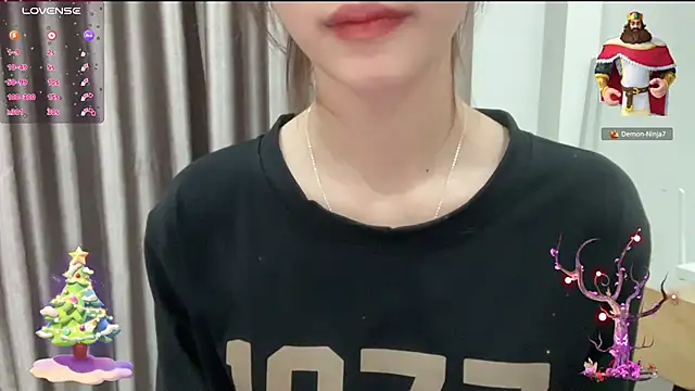 Snapshot of Your-Sunshine chatting on January 2025 04:43:02 PM Your-Sunshine online show from January 2025 04:43:02 PM