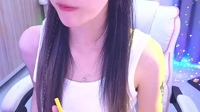 Snapshot of Your-Sunshine chatting on January 2025 06:07:01 PM Your-Sunshine online show from January 2025 06:07:01 PM