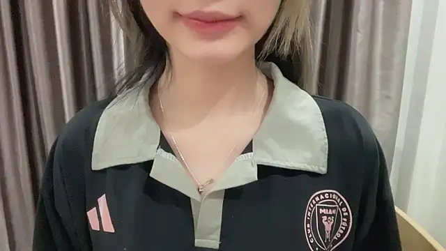 Snapshot of Your-Sunshine chatting on February 2025 07:21:01 PM Your-Sunshine online show from February 2025 07:21:01 PM