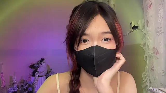 Snapshot of Your-Sunshine chatting on September 2025 05:35:02 PM Your-Sunshine online show from September 2025 05:35:02 PM