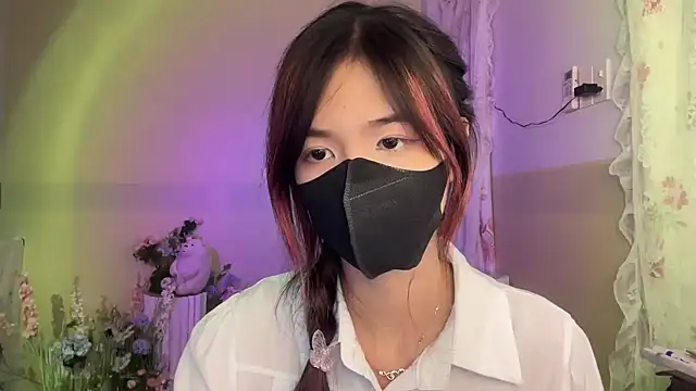 Snapshot of Your-Sunshine chatting on September 2025 07:37:02 PM Your-Sunshine online show from September 2025 07:37:02 PM