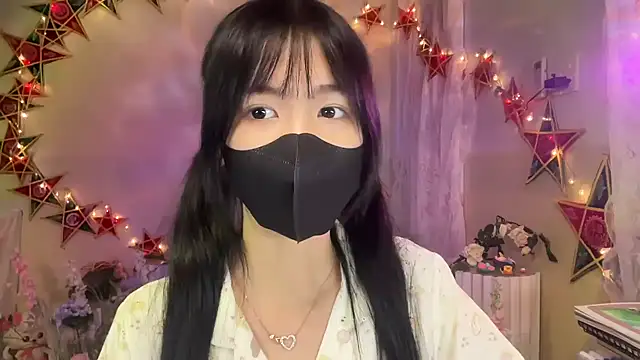 Snapshot of Your-Sunshine chatting on October 2025 06:38:02 PM Your-Sunshine online show from October 2025 06:38:02 PM