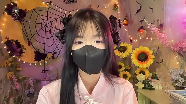 Snapshot of Your-Sunshine chatting on October 2025 03:46:02 PM Your-Sunshine online show from October 2025 03:46:02 PM