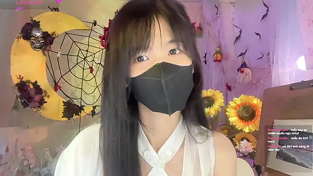 Snapshot of Your-Sunshine chatting on November 2025 05:13:01 PM Your-Sunshine online show from November 2025 05:13:01 PM