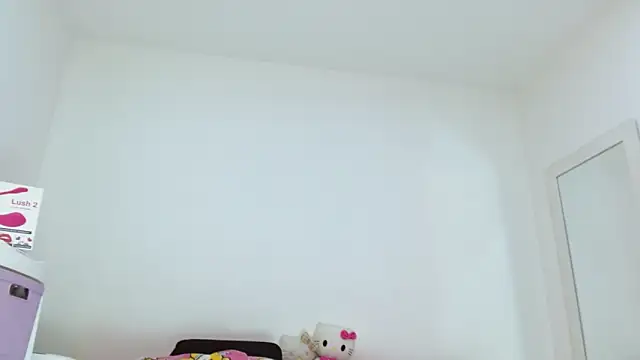 sashacreamy  online show from October 2025 10:22:02 PM