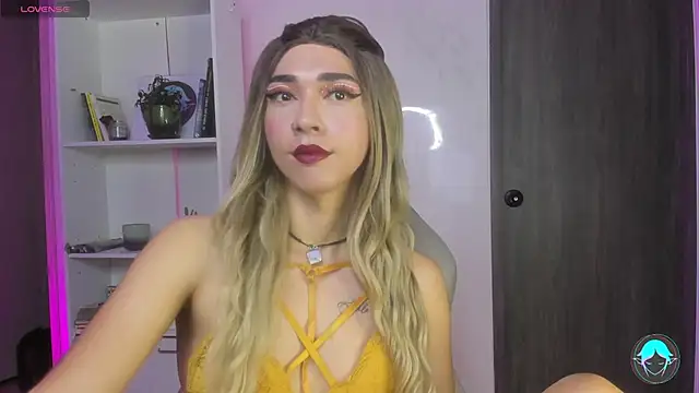 sofi elfqueen online show from February 2025 12:27:02 AM