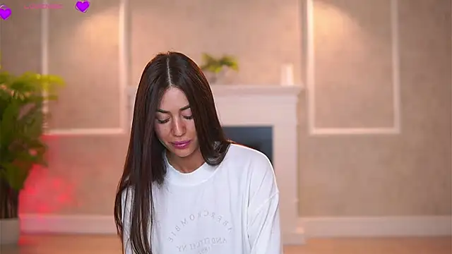 Abbela White online show from October 2025 05:08:02 AM