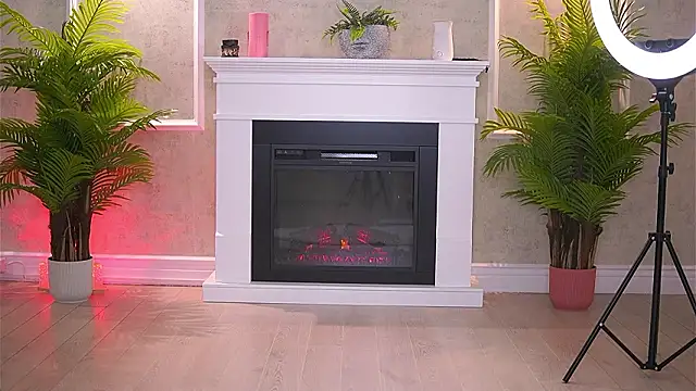 Abbela White online show from March 2026 07:03:01 AM