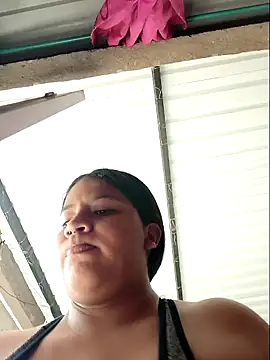 moncerrat luna online show from December 2024 03:11:02 PM