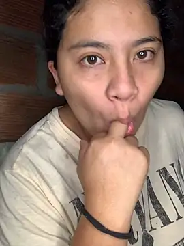 moncerrat luna online show from January 2025 11:56:02 AM