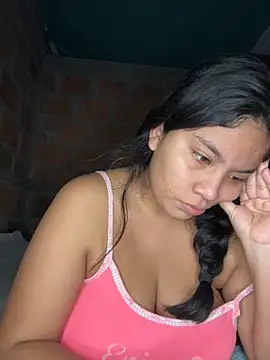 moncerrat luna online show from January 2025 11:26:02 AM