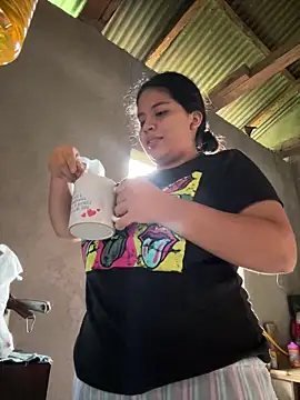 moncerrat luna online show from March 2025 01:29:01 PM