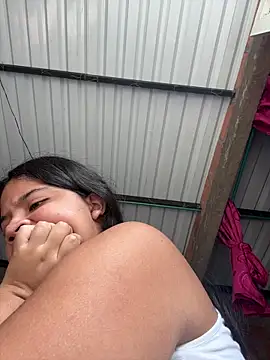 moncerrat luna online show from March 2025 01:20:02 PM