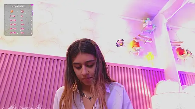 Emiily Scott1 online show from December 2024 04:35:02 PM