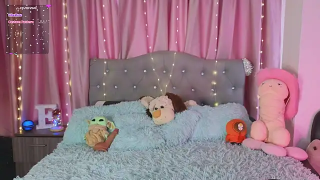 Emiily Scott1 online show from January 2025 06:31:01 PM