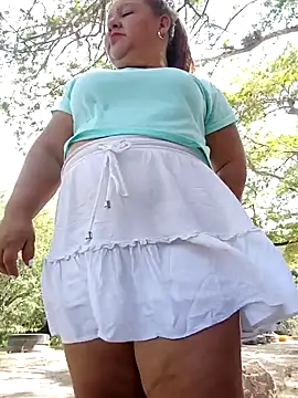 Snapshot of HORNY_MATURE25 chatting on January 2025 05:28:01 PM HORNY MATURE25 online show from January 2025 05:28:01 PM