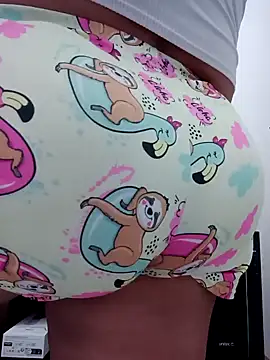 Snapshot of HORNY_MATURE25 chatting on March 2025 11:53:02 PM HORNY MATURE25 online show from March 2025 11:53:02 PM