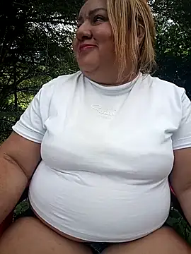 HORNY MATURE25 online show from April 2026 09:09:01 PM