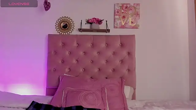 aliice walker  online show from December 2024 06:33:01 PM