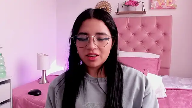 aliice walker  online show from December 2024 07:10:01 PM